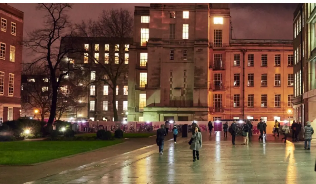 University of London Distance Learning Scholarships for International  Students in UK, 2020