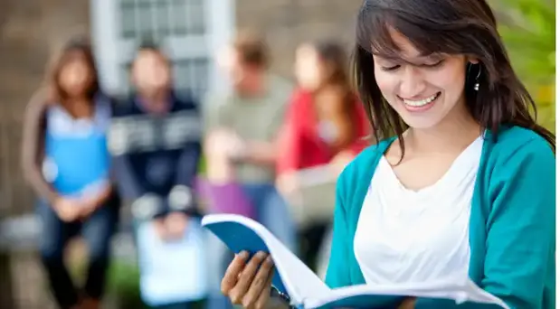 Study Abroad: Entrance Scholarships for International Students at Douglas College in Canada