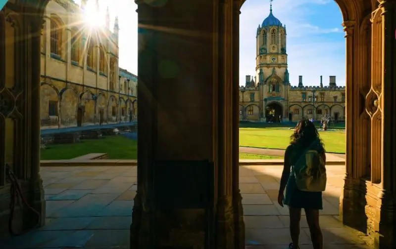 How to Get Accepted at Oxford University - Scholarship Positions 2021 2022