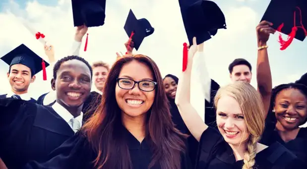 Scholarships for International Undergraduate Entrance at McMaster University in Canada 2023