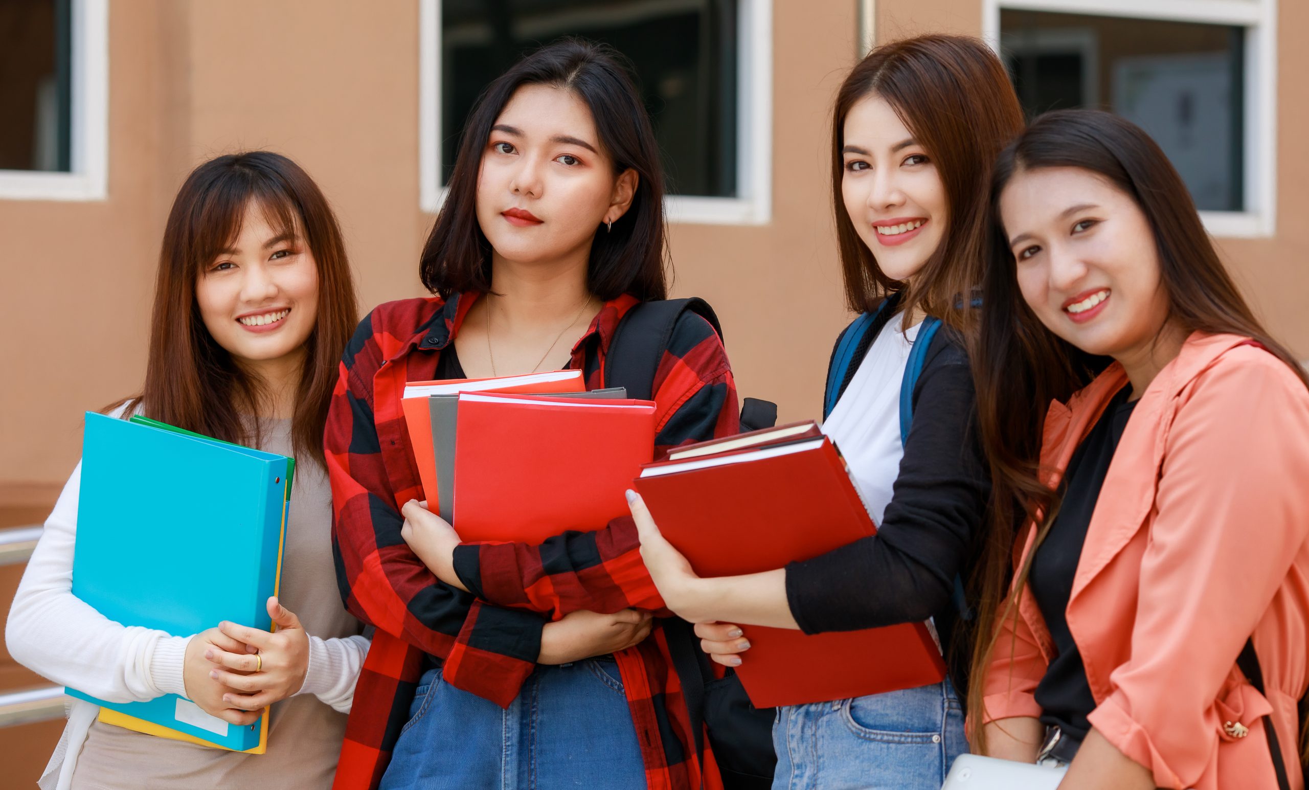 UES Law, Economics and Governance International Talent Scholarship