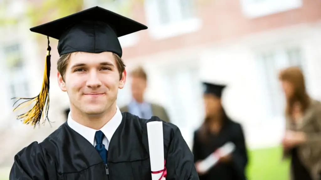 Perseverance Trust Undergraduate Scholarship at King’s College London