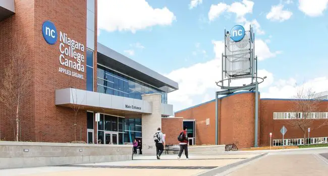 English for Academic Preparation Scholarship for International Student at Niagara College, Canada