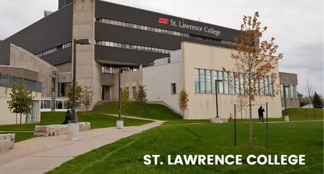 Academic Excellence Entrance Scholarship for International Students at St. Lawrence College, Canada
